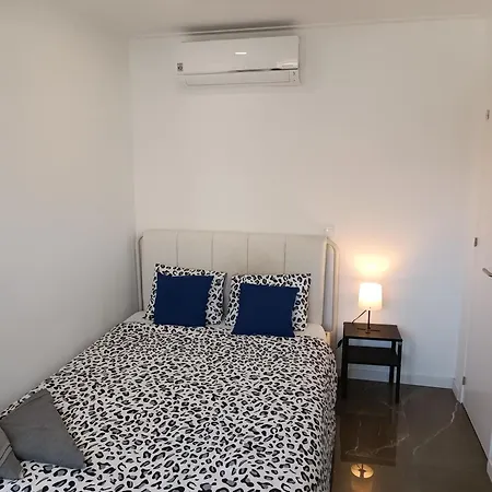 ホステル Plaza Caparica *