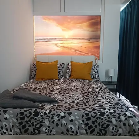 ホステル Plaza Caparica