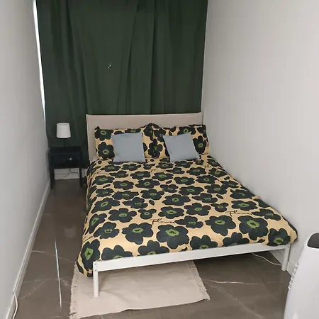 ホステル Plaza Caparica コスタ・ダ・カパリカ