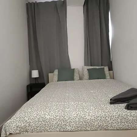 ホステル Plaza Caparica *