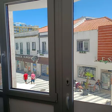 Plaza Caparica Hostel Costa da Caparica