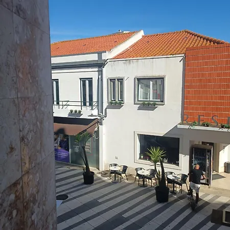 호스텔 Plaza Caparica *