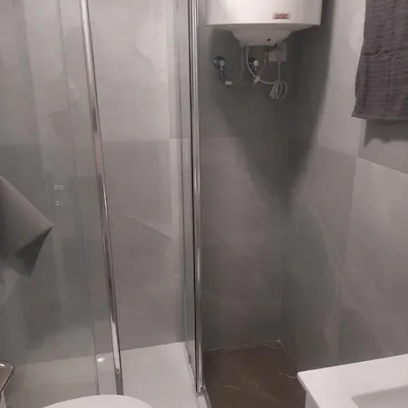 Hostel Plaza Caparica